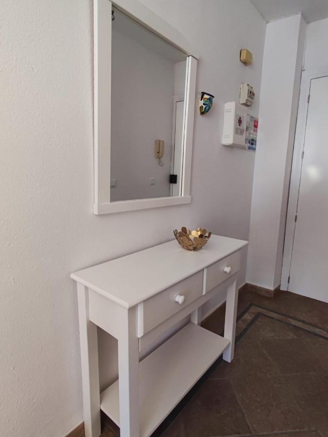 Acapulco Playa 26 Menyber Apartment เนร์คา ภายนอก รูปภาพ