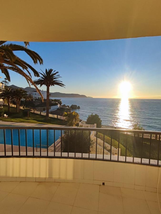 Acapulco Playa 26 Menyber Apartment เนร์คา ภายนอก รูปภาพ