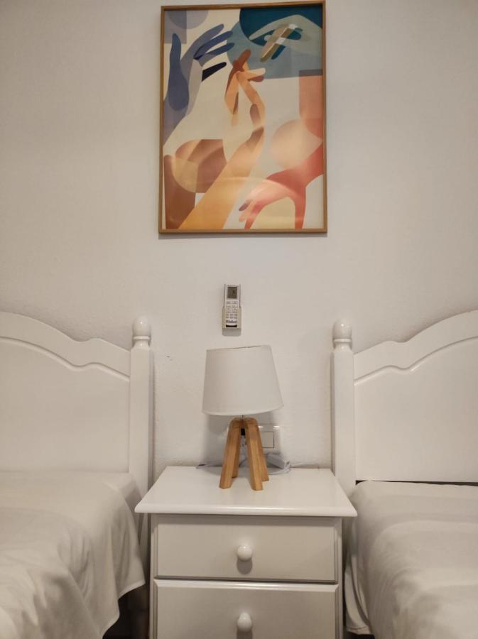 Acapulco Playa 26 Menyber Apartment เนร์คา ภายนอก รูปภาพ